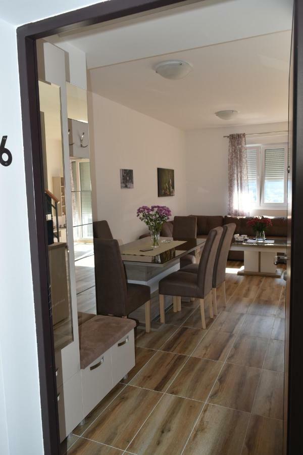 Apartments Sea View Kotor Bagian luar foto