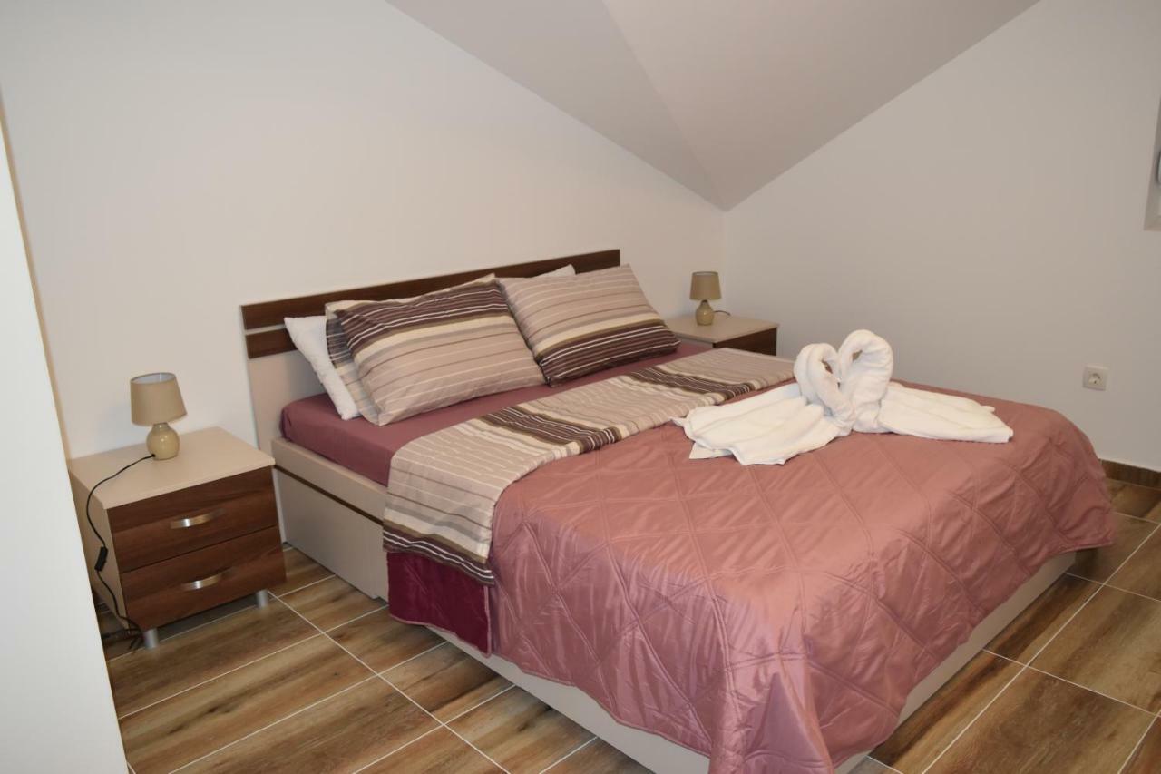Apartments Sea View Kotor Bagian luar foto