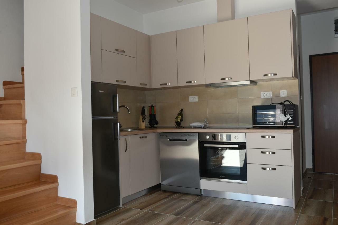 Apartments Sea View Kotor Bagian luar foto