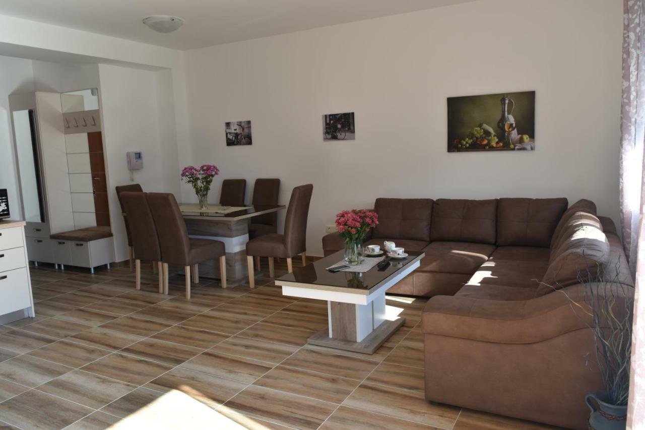 Apartments Sea View Kotor Bagian luar foto