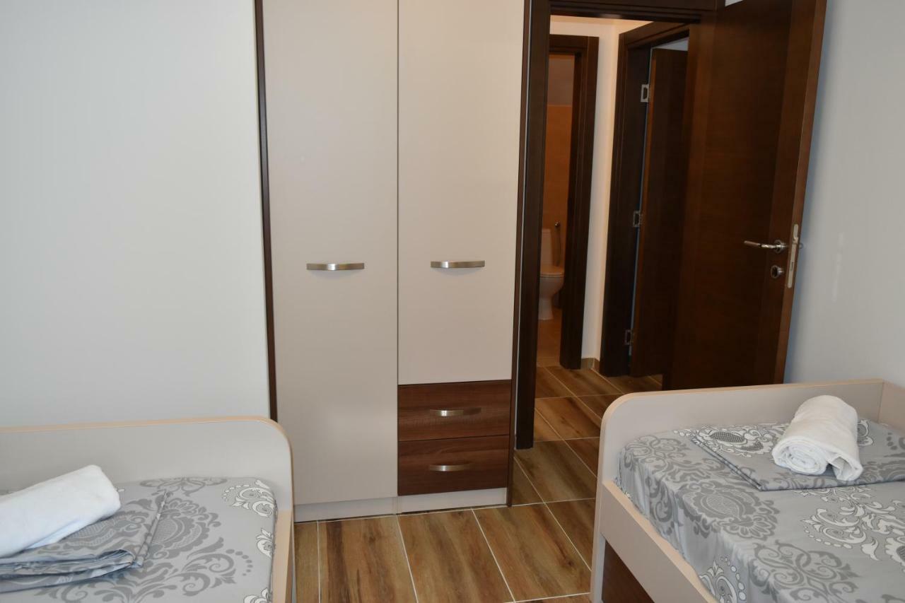 Apartments Sea View Kotor Bagian luar foto