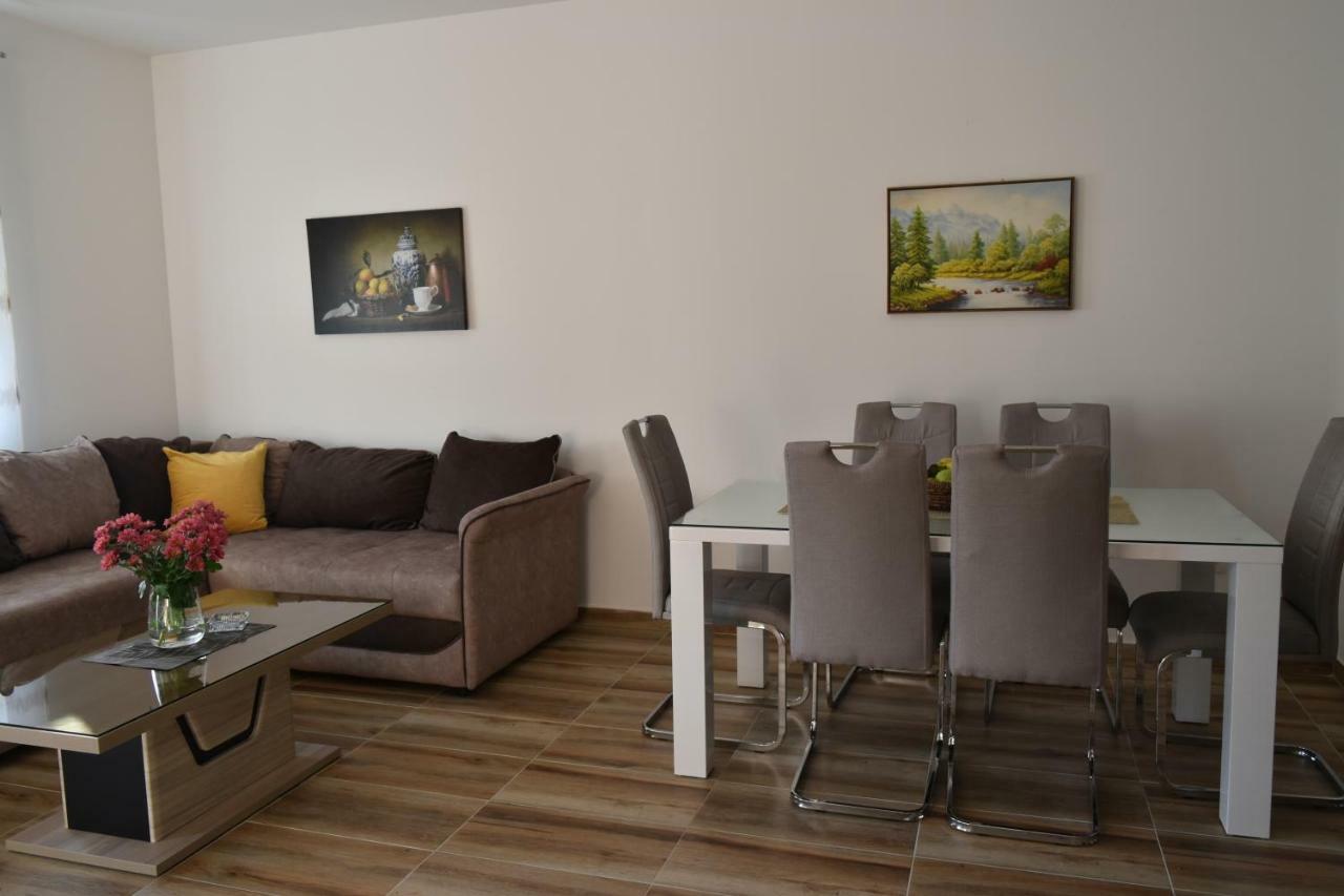 Apartments Sea View Kotor Bagian luar foto