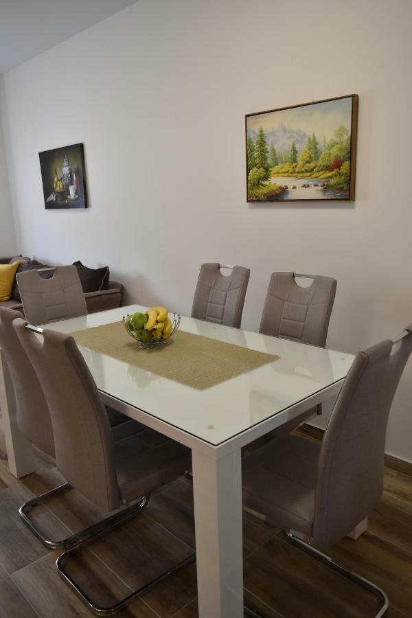 Apartments Sea View Kotor Bagian luar foto