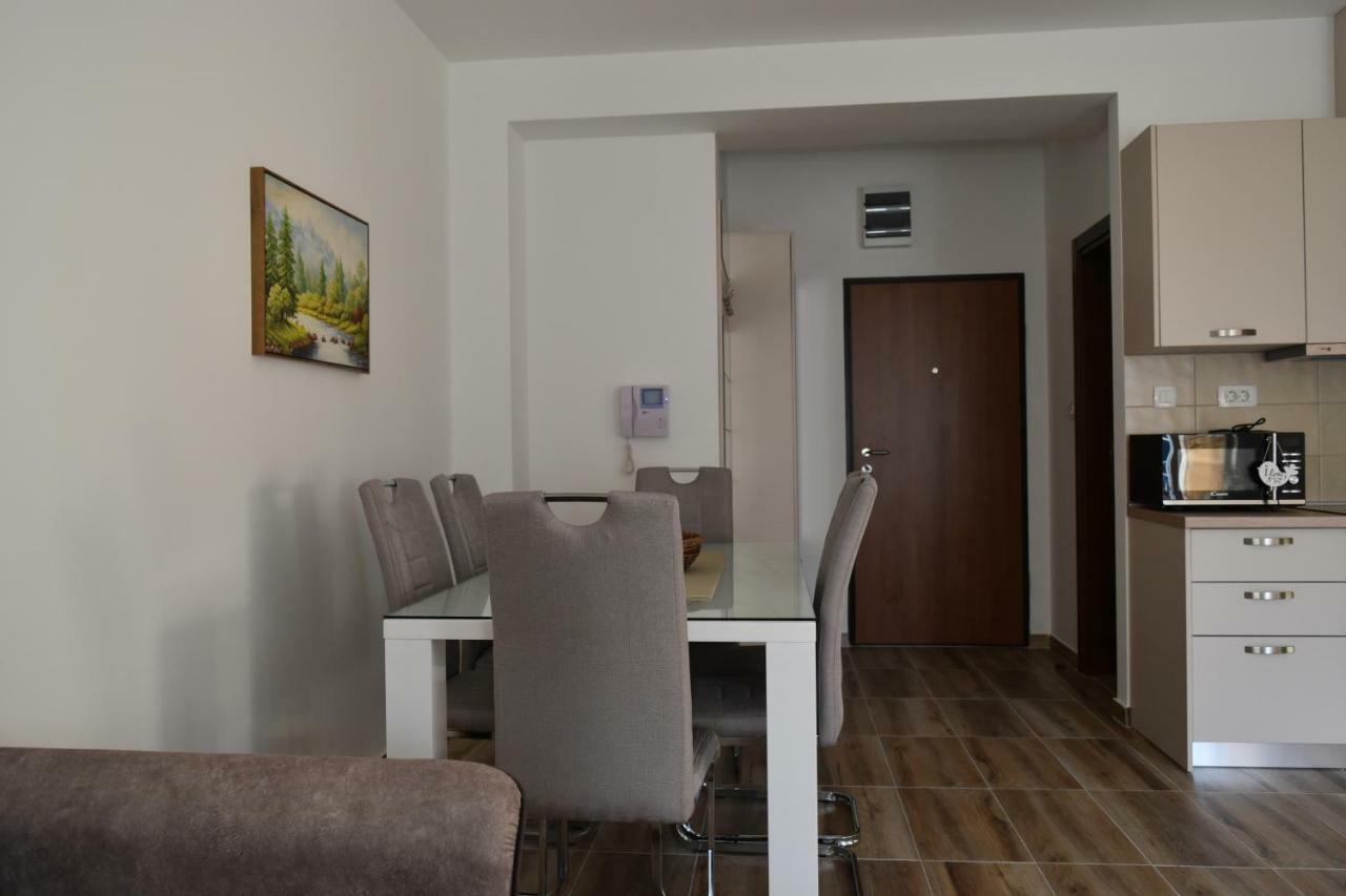 Apartments Sea View Kotor Bagian luar foto