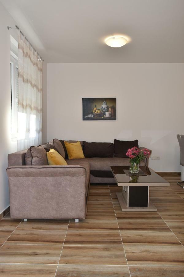 Apartments Sea View Kotor Bagian luar foto