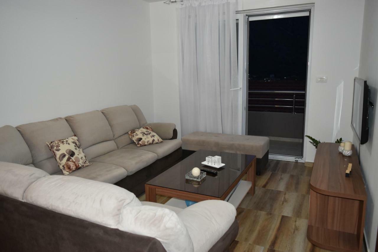 Apartments Sea View Kotor Bagian luar foto